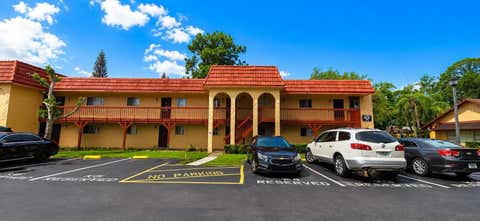 Photo of 2850 N Powers Drive #83, Orlando, FL 32818 (MLS # O6409248)