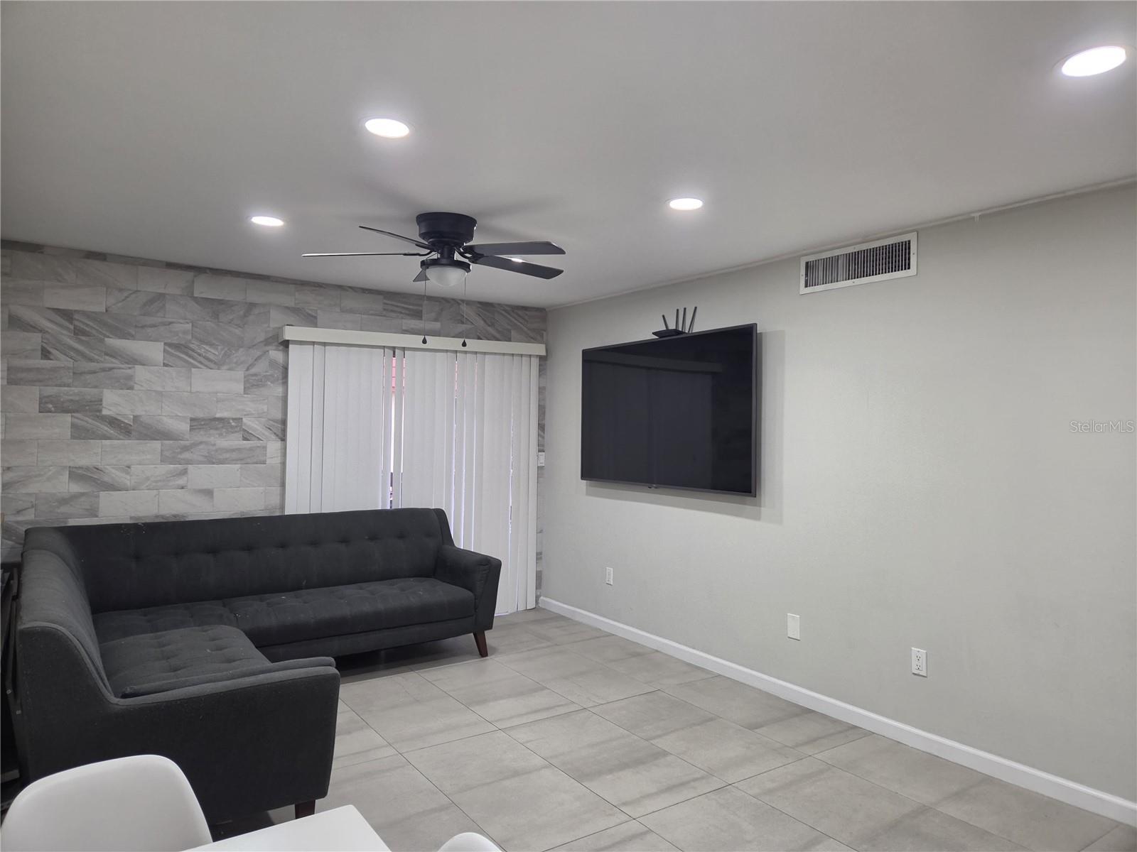 OAK SHADOWS CONDO - Residential
