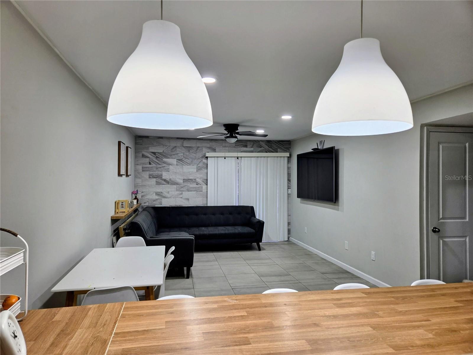 OAK SHADOWS CONDO - Residential
