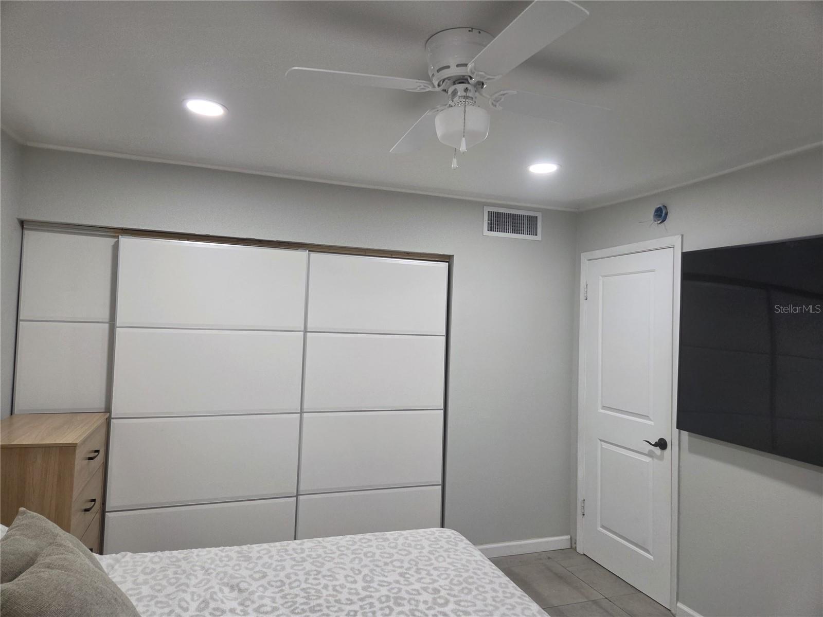 OAK SHADOWS CONDO - Residential