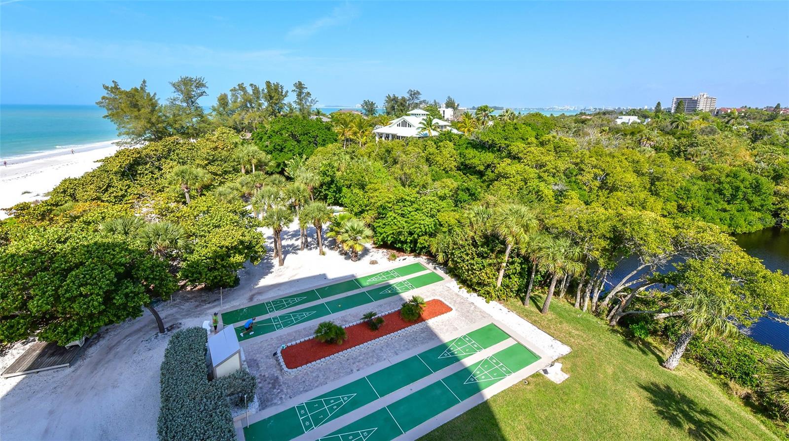 WHISPERING SANDS SEC 5 - Residential