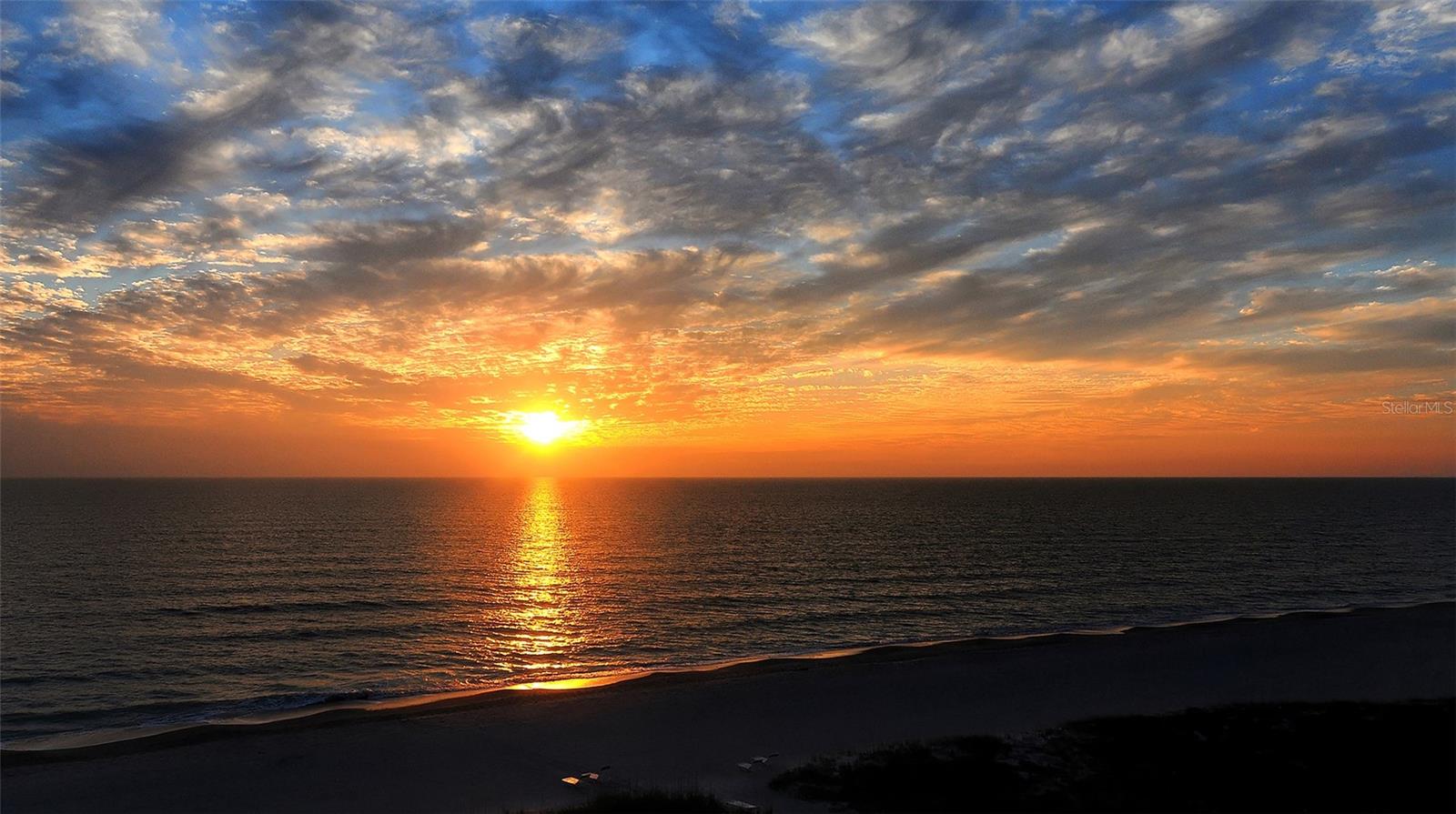 WHISPERING SANDS SEC 5 - Residential