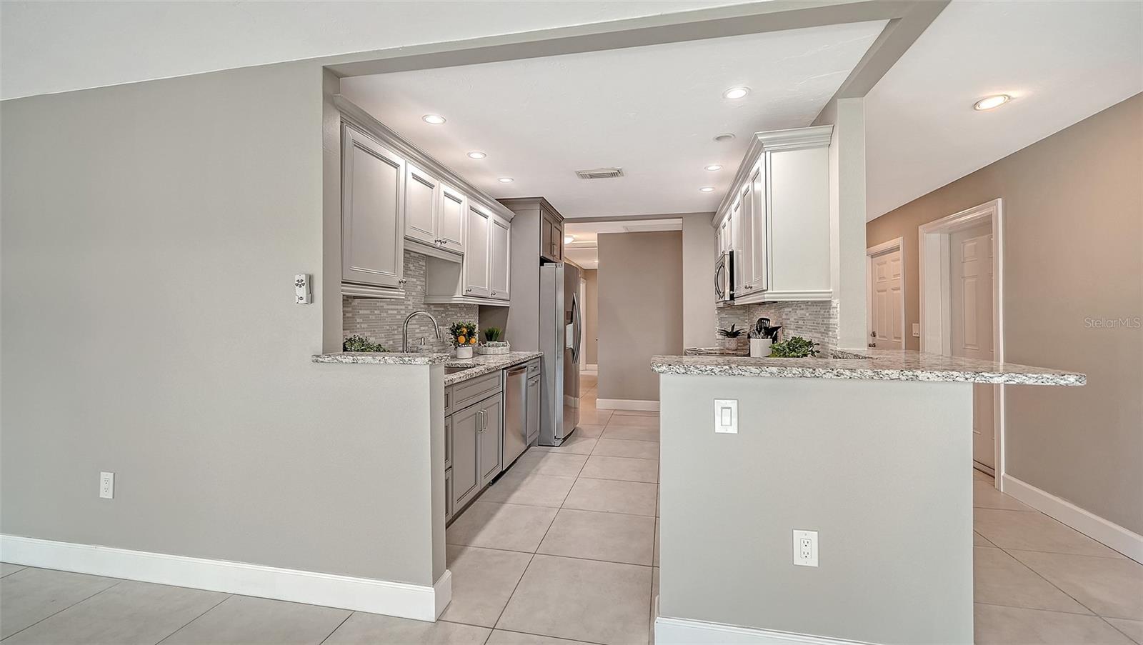 WHISPERING SANDS SEC 5 - Residential