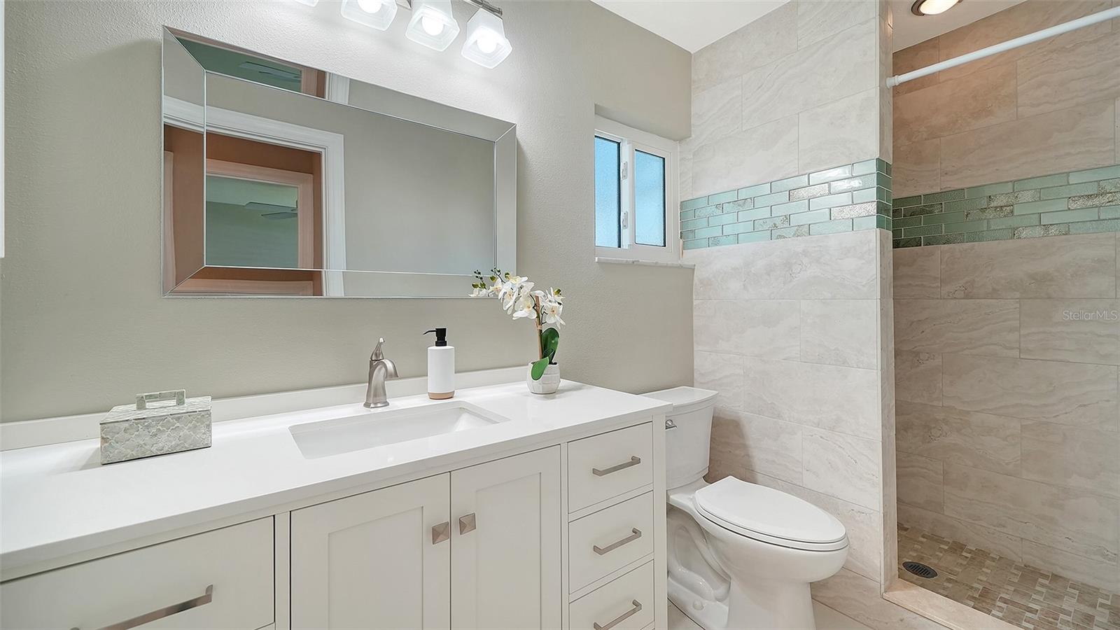 WHISPERING SANDS SEC 5 - Residential