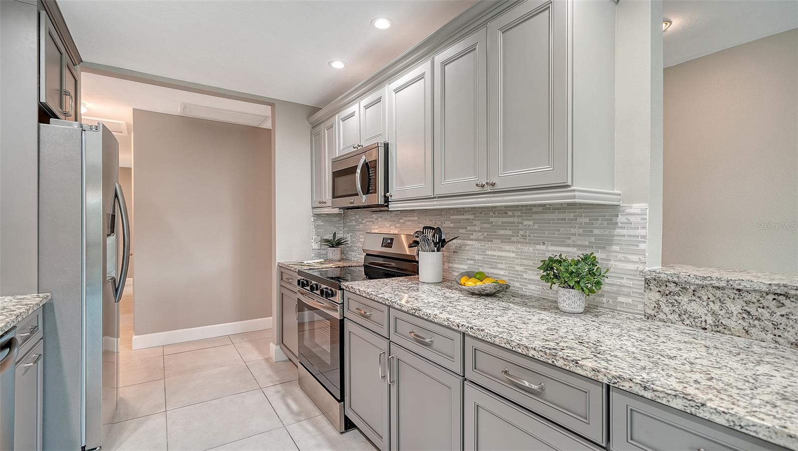 WHISPERING SANDS SEC 5 - Residential