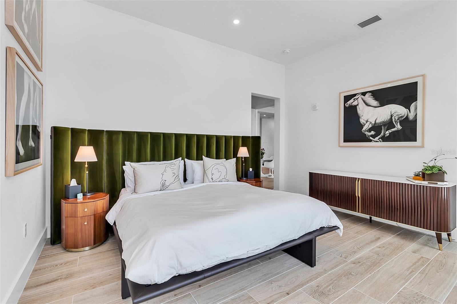 THE DEMARCAY - Residential