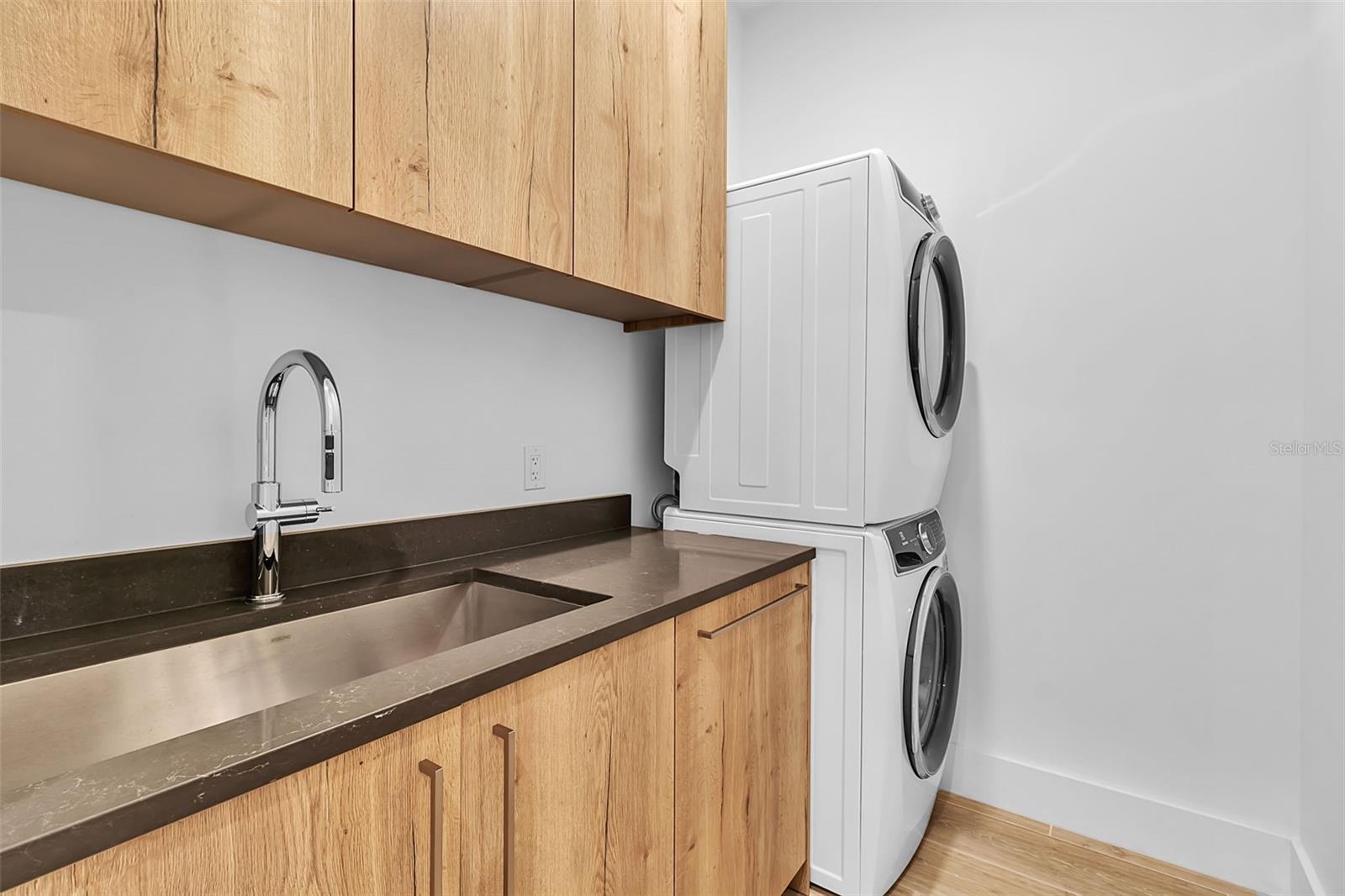 THE DEMARCAY - Residential