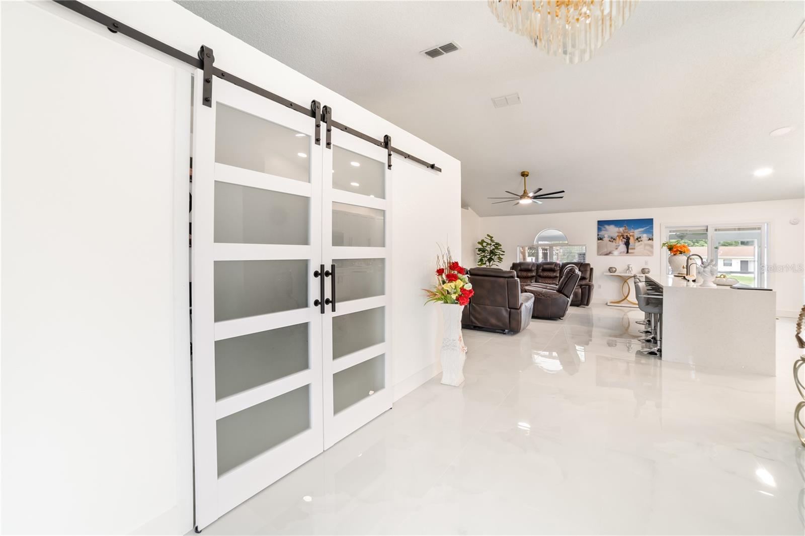 SPRING HILL - Residential