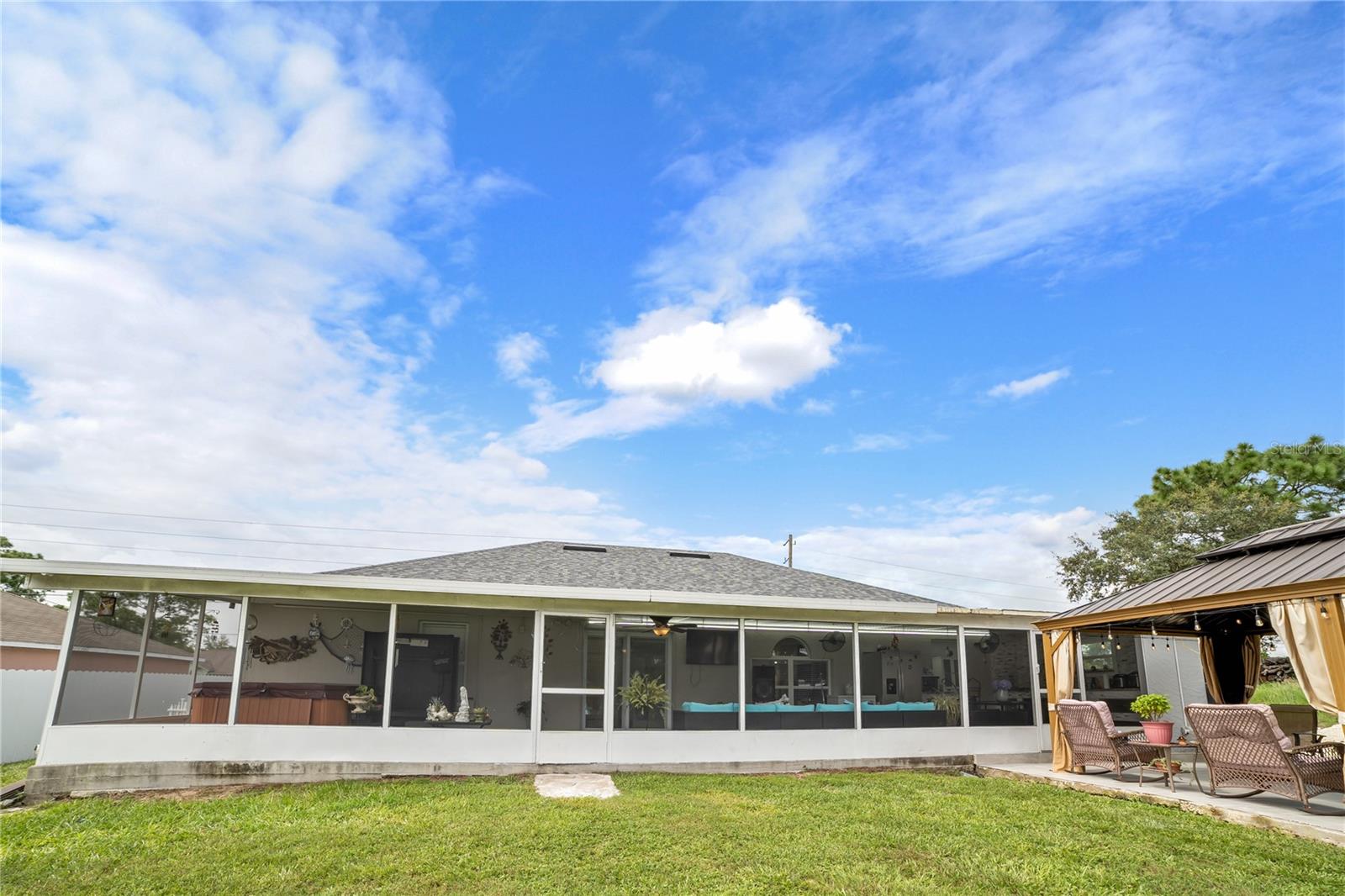 SPRING HILL - Residential