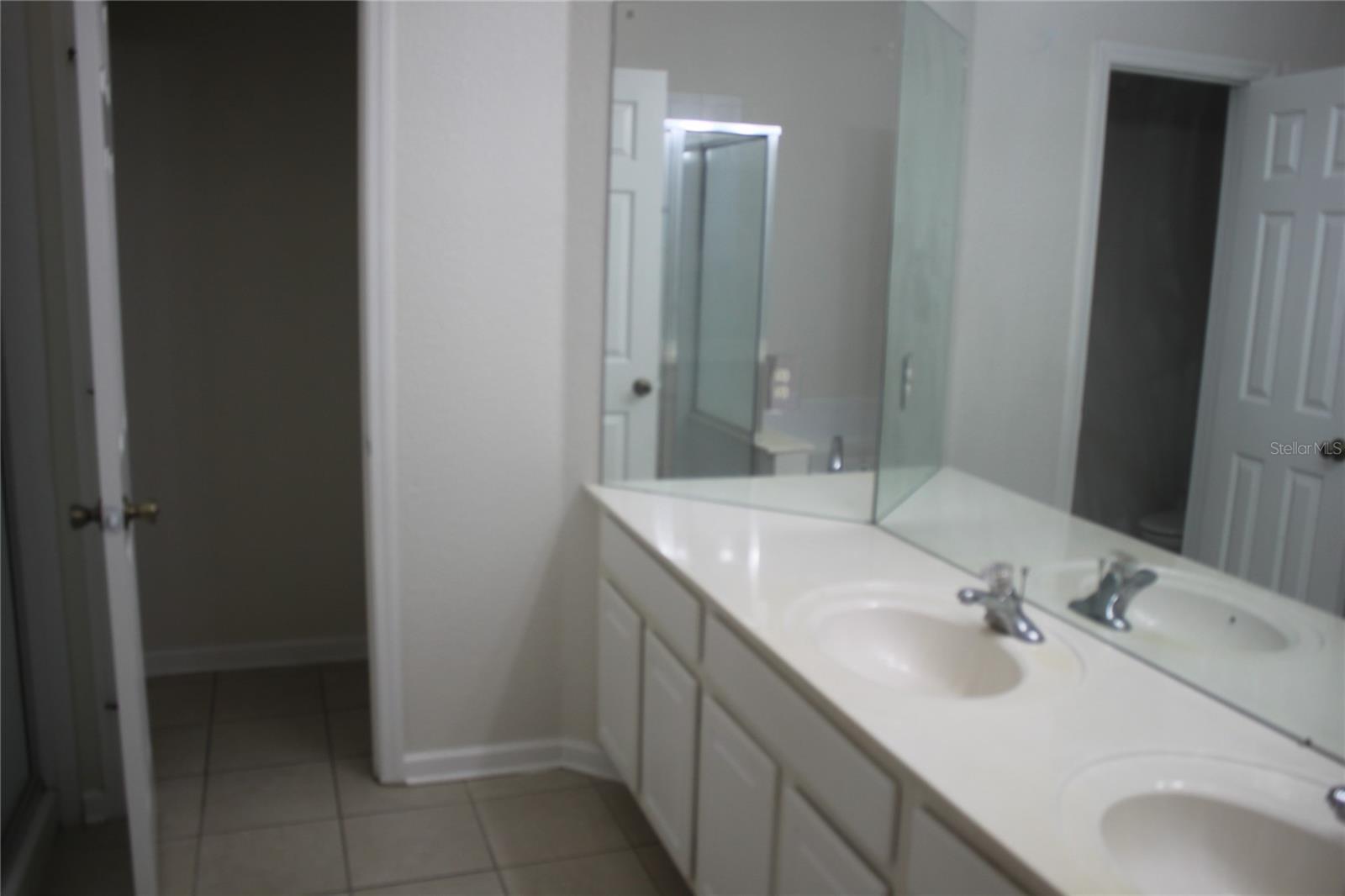 OAK HAMMOCK PRESERVE UNIT 3 - Residential Lease
