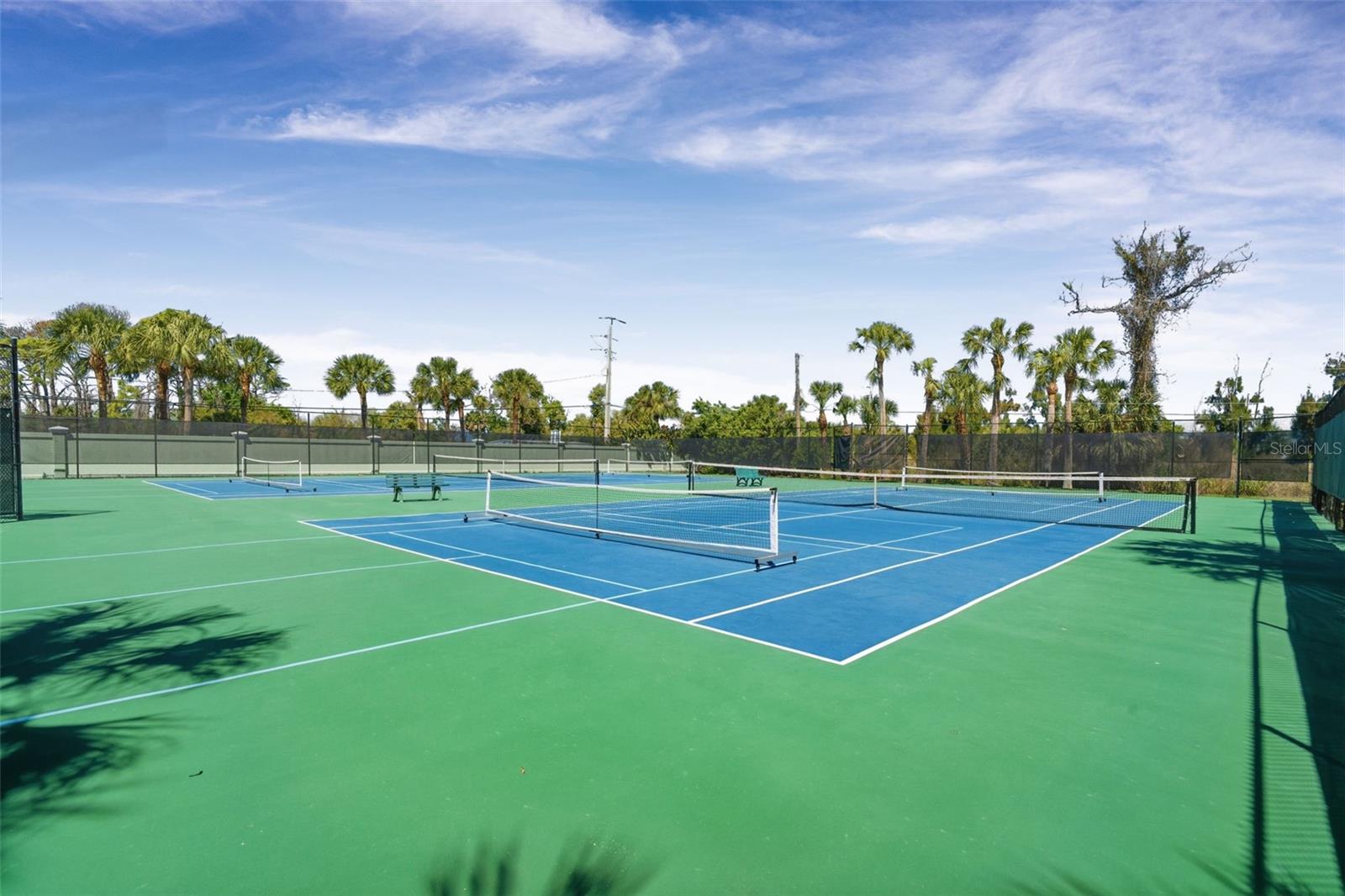 HAMMOCKS-VILLAS PH 01 - Residential