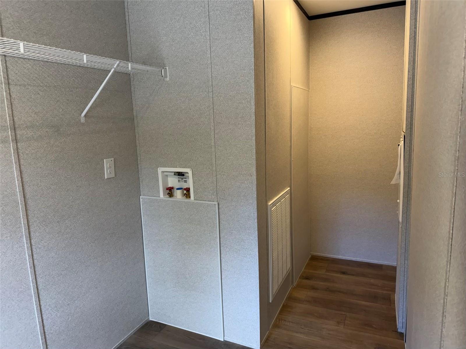 UNIVERSITY ESTATES - Residential