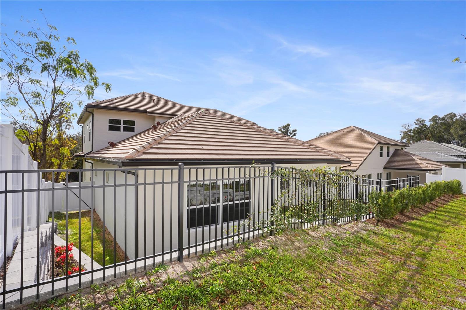 SANCTUARY GOLF ESTATES - Residential