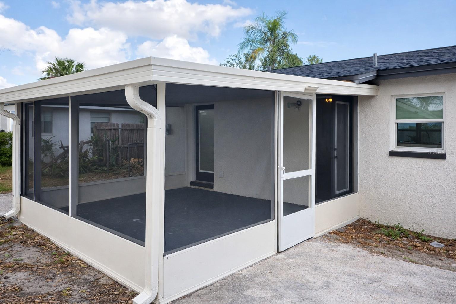 ROYAL GARDEN HOMES SEC 02 - Residential