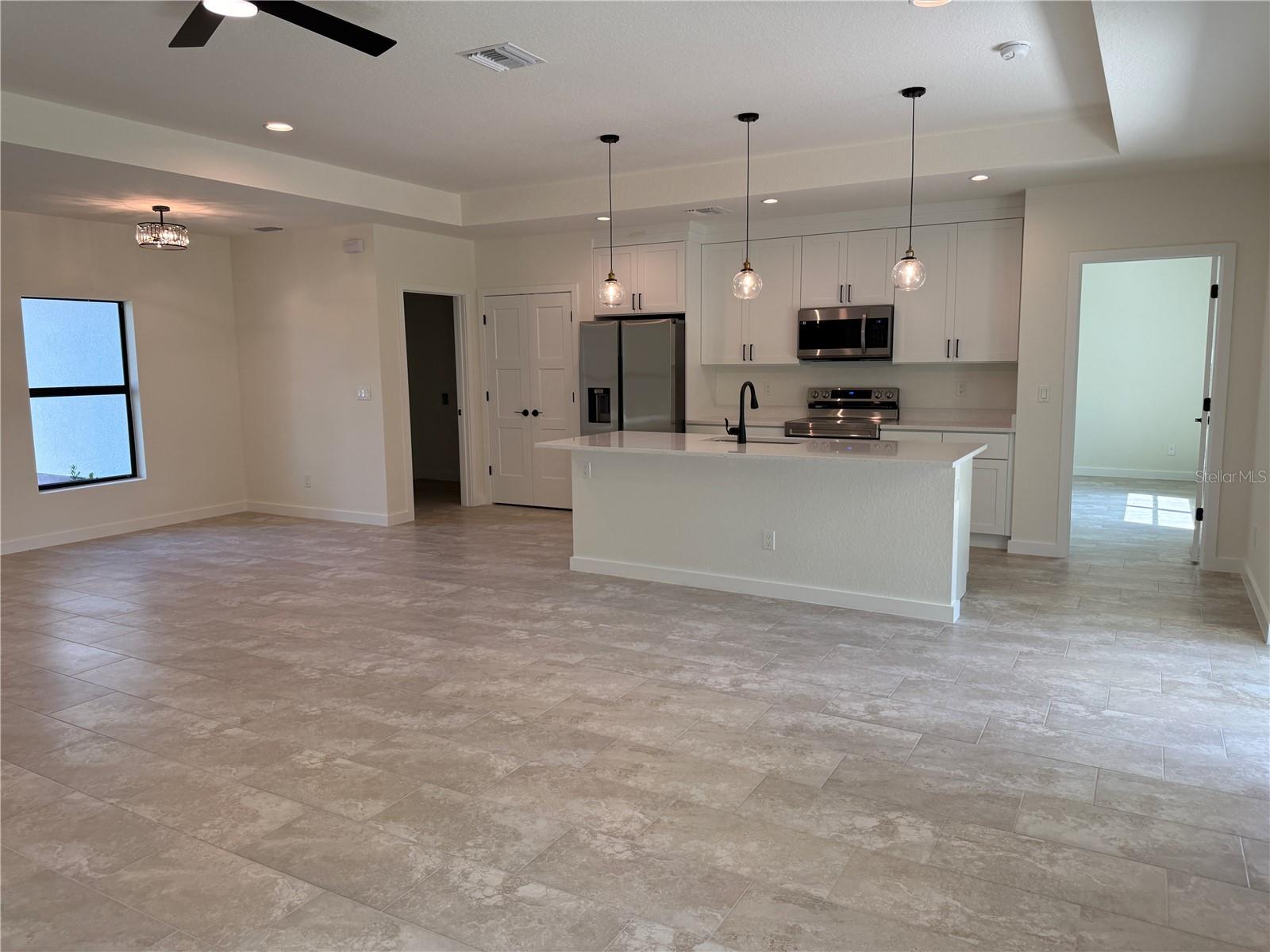 4736 REDWOOD TERRACE