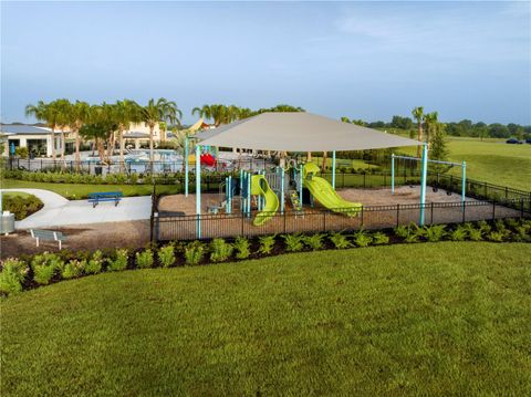 Tiny photo for 6982 Rolling Gardens Loop, Groveland, FL 34736 (MLS # O6402424)