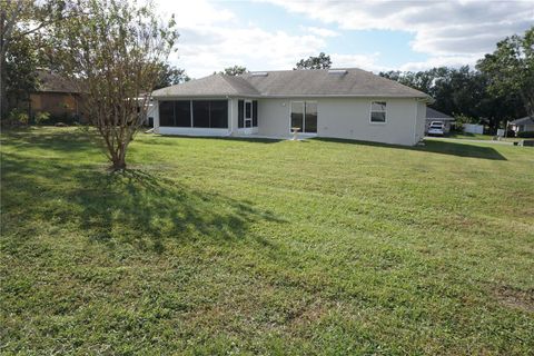 A home in LAKELAND