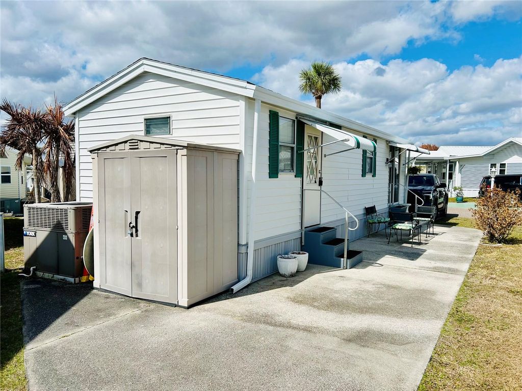 Photo of 9000 Us Highyway 192 Hwy #652, Clermont, FL 34714 (MLS # O6383692)