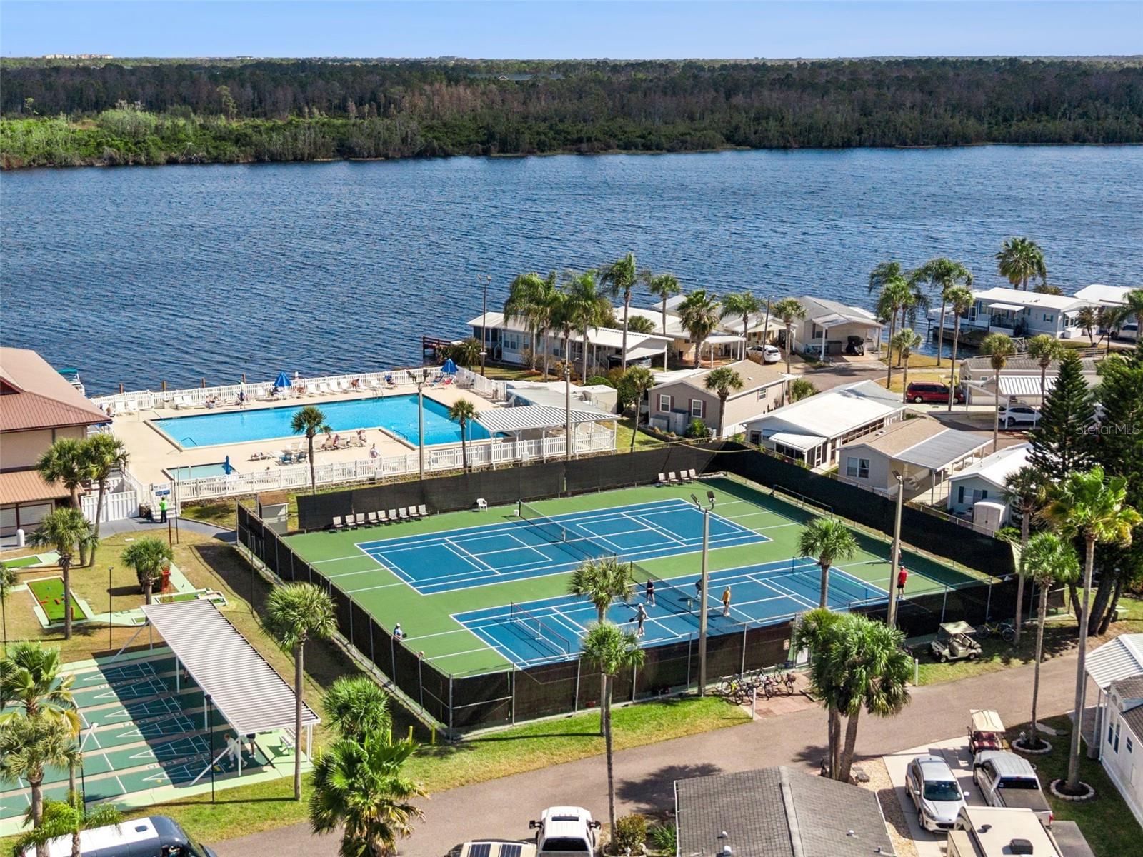 OUTDOOR RESORTS AT ORLANDO - Residential