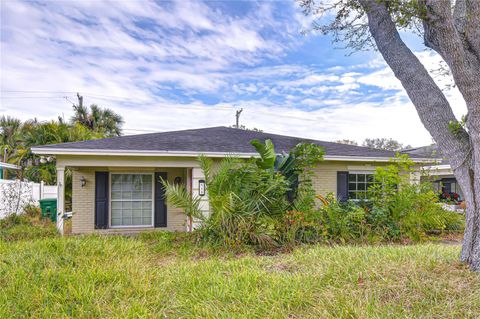 Photo of 615 E Davis Boulevard, Tampa, FL 33606 (MLS # TB8475192)
