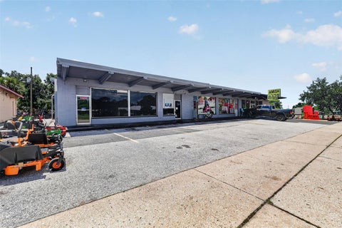 Photo of 1035 W Highway 50 Highway, Clermont, FL 34711 (MLS # O6432069)