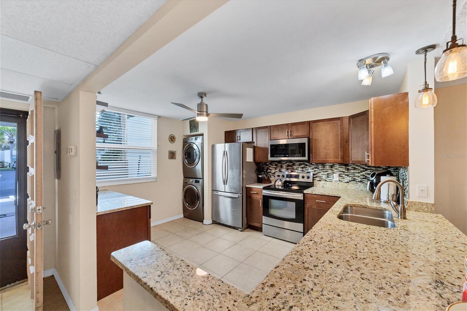 445 PALM TREE DRIVE
