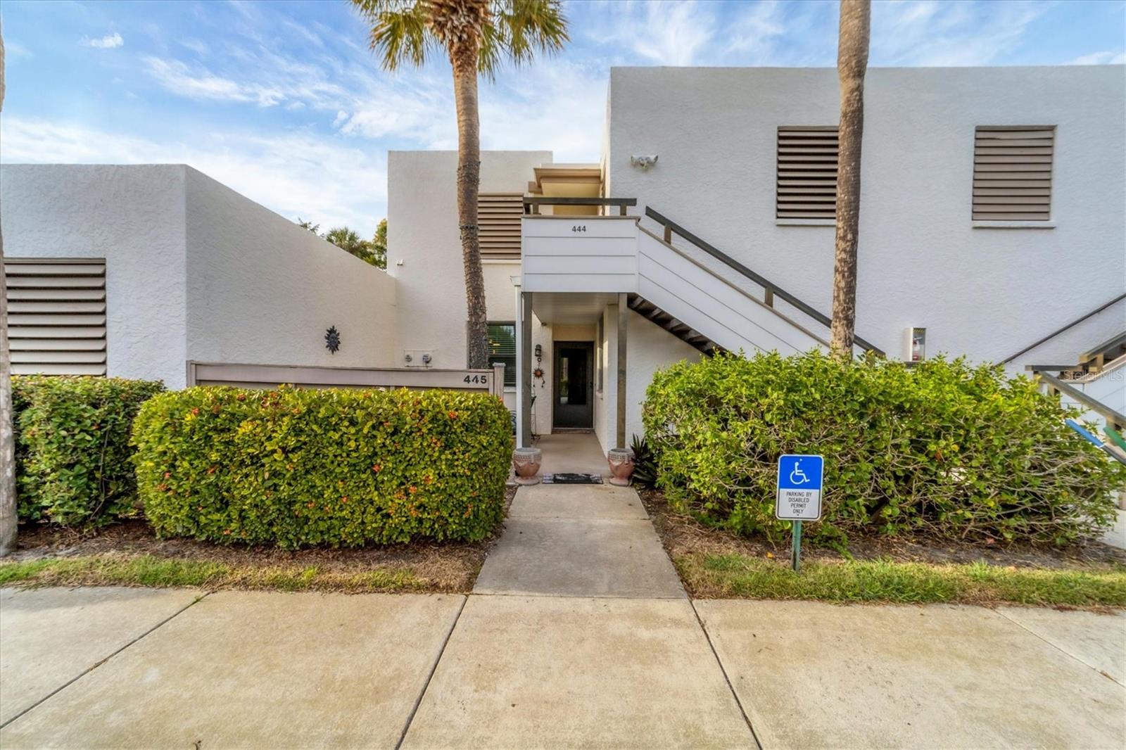 445 PALM TREE DRIVE