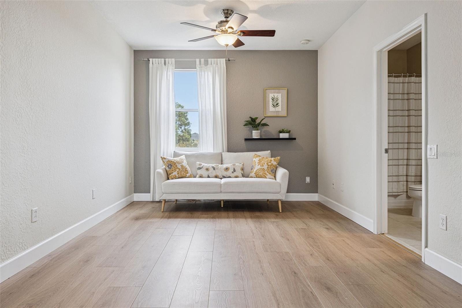 LAKE SAWYER SOUTH PH 01 - Residential