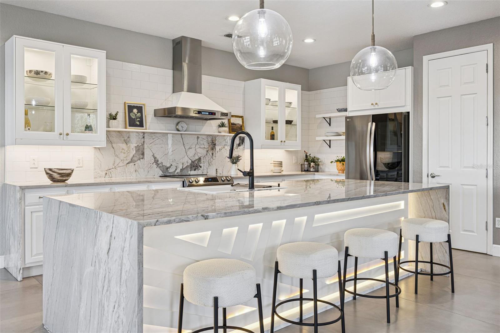 LAKE SAWYER SOUTH PH 01 - Residential