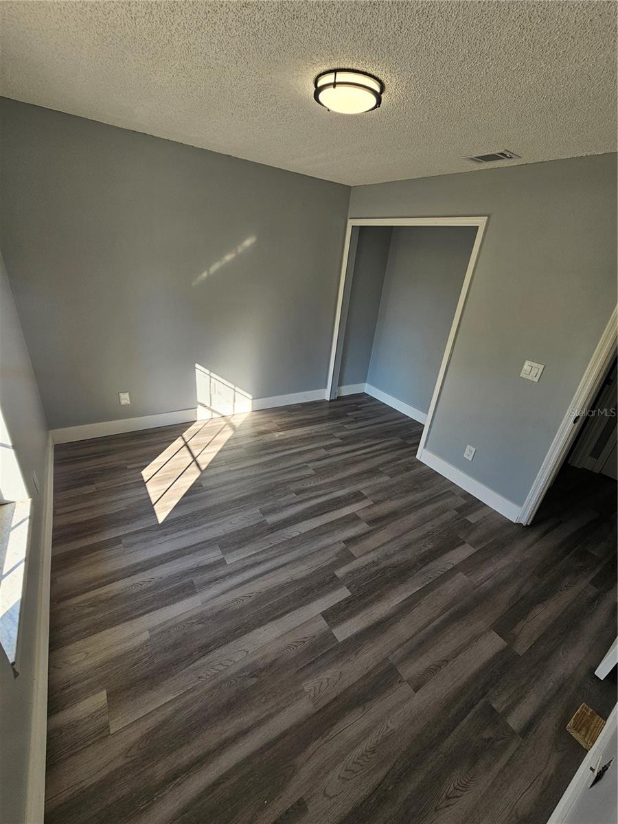 MINNEOLA RIDGECREST SUB - Residential Lease