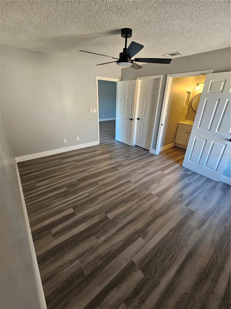 MINNEOLA RIDGECREST SUB - Residential Lease
