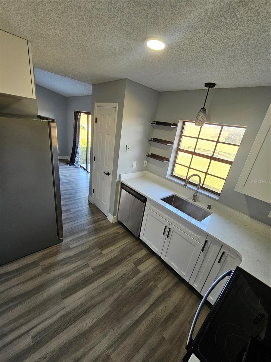 MINNEOLA RIDGECREST SUB - Residential Lease