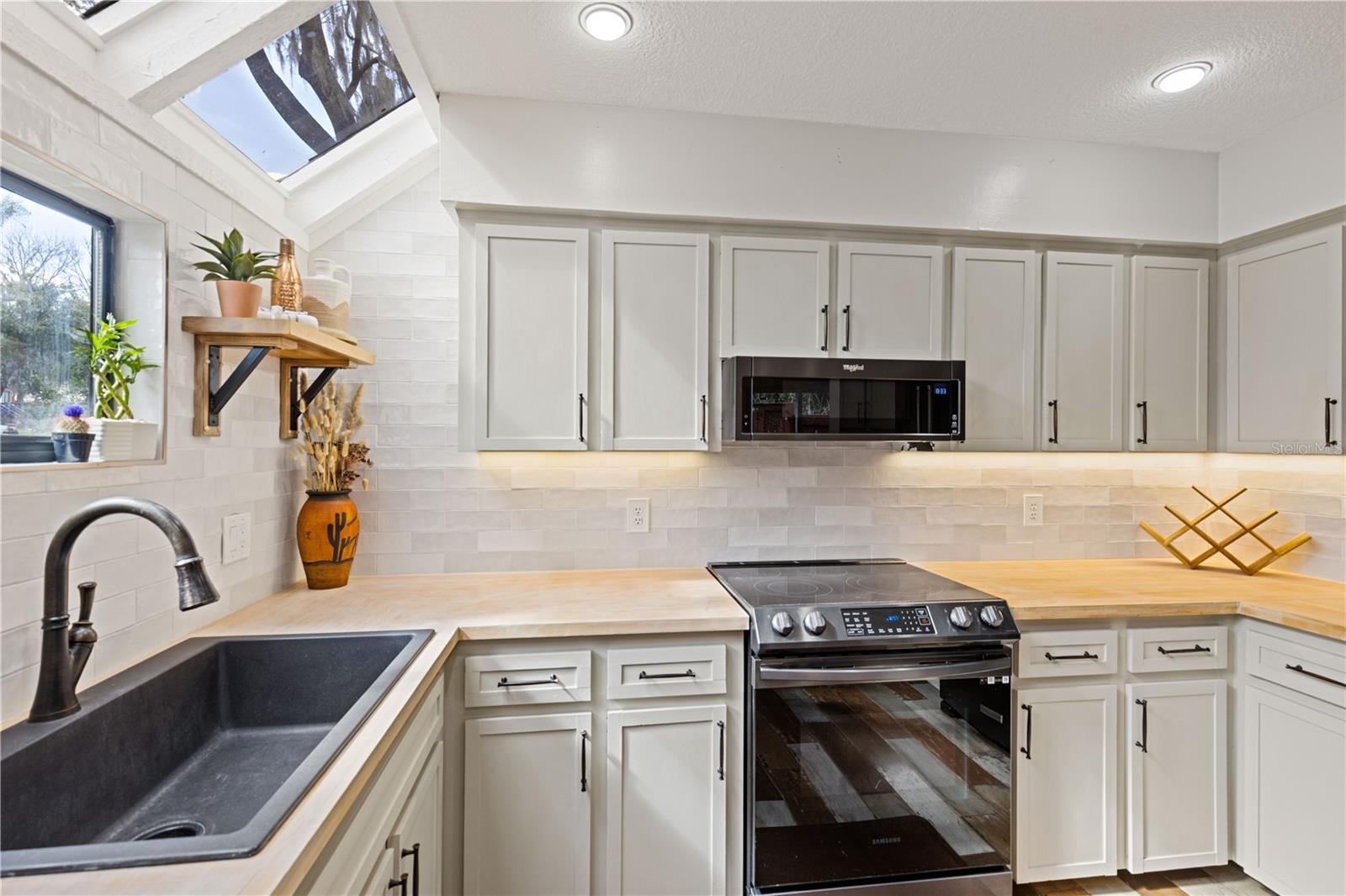 PARK PLACE UN 101 - Residential