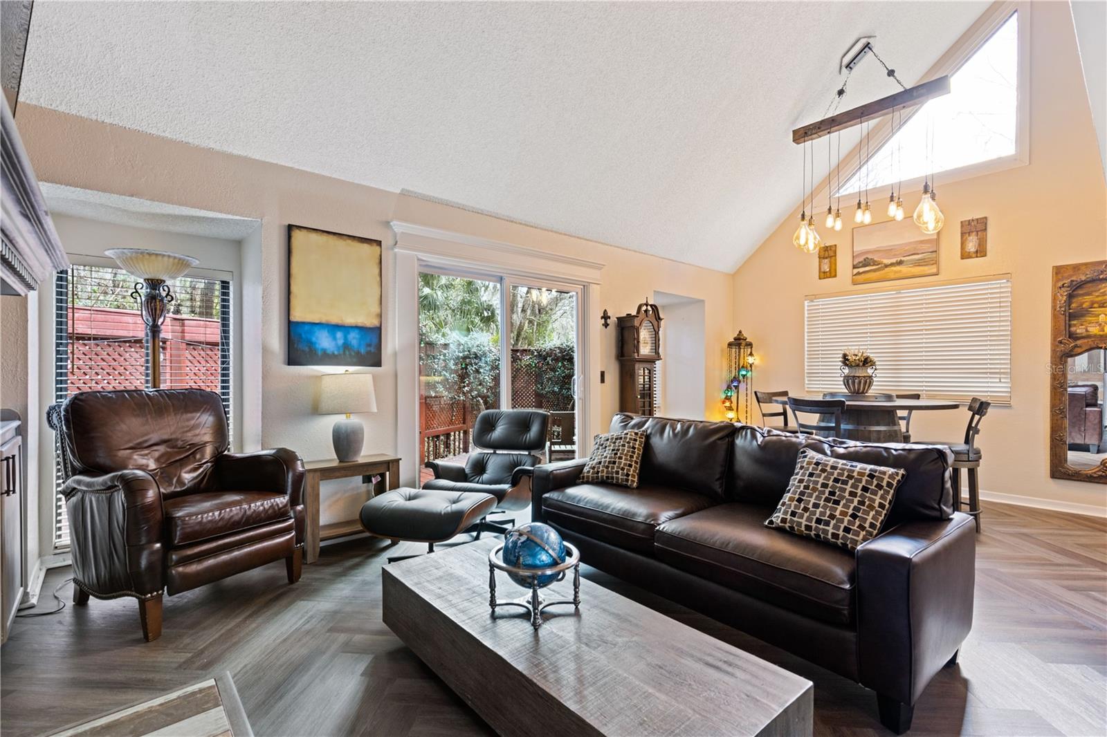 1621 NE 2ND STREET 101