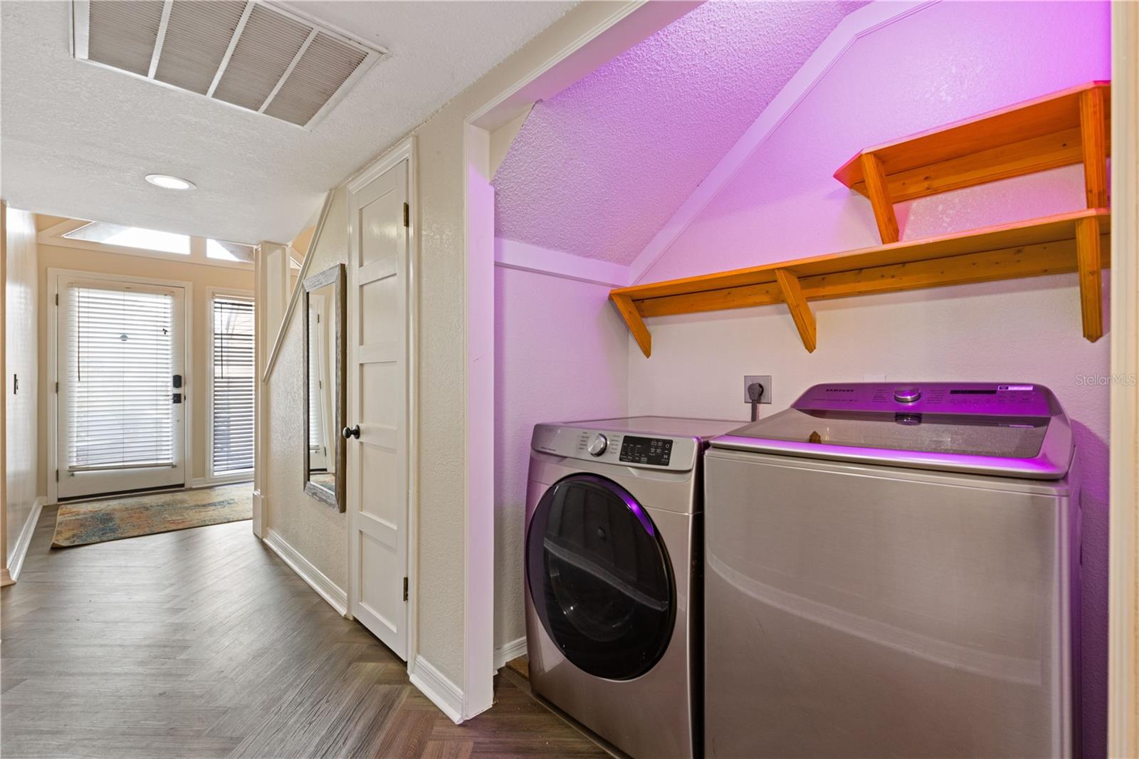 PARK PLACE UN 101 - Residential