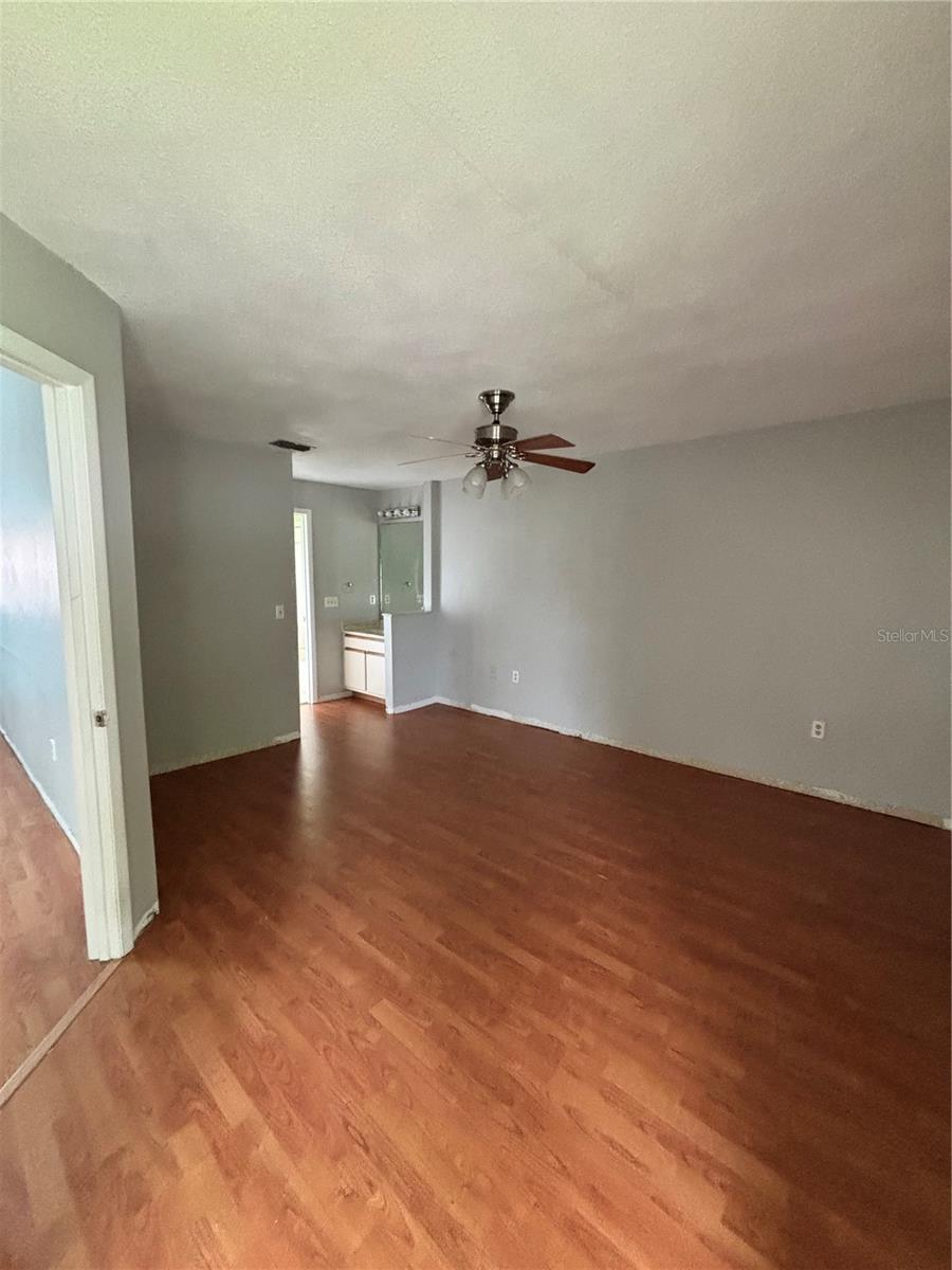 CLUB VILLAS AT WIMBLEDON PARK CONDO - Residential