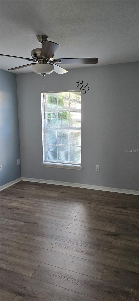 RESERVE AT TOWN CENTER - Residential Lease