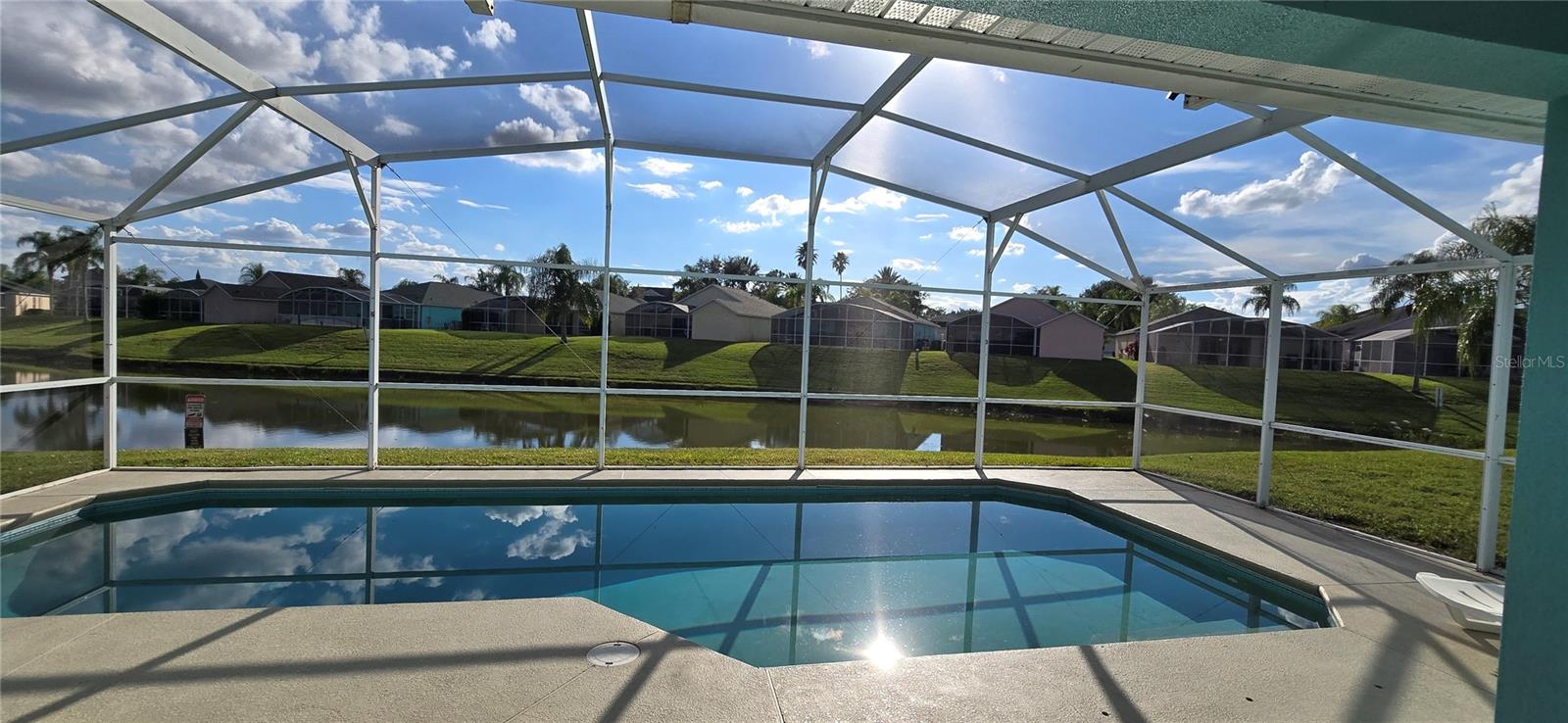 RESERVE AT TOWN CENTER - Residential Lease