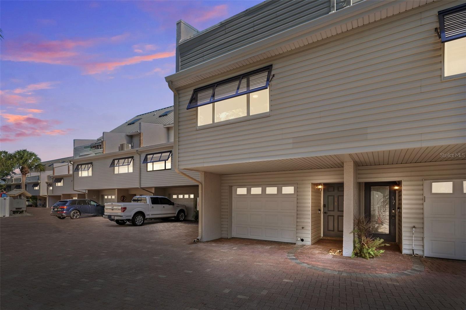 1355 PINELLAS BAYWAY S 16