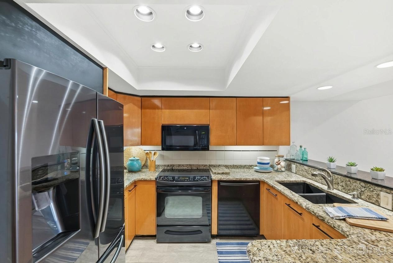 PIRATES COVE CLUB CONDO - Residential