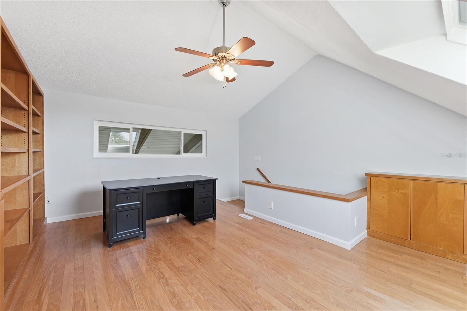 PIRATES COVE CLUB CONDO - Residential