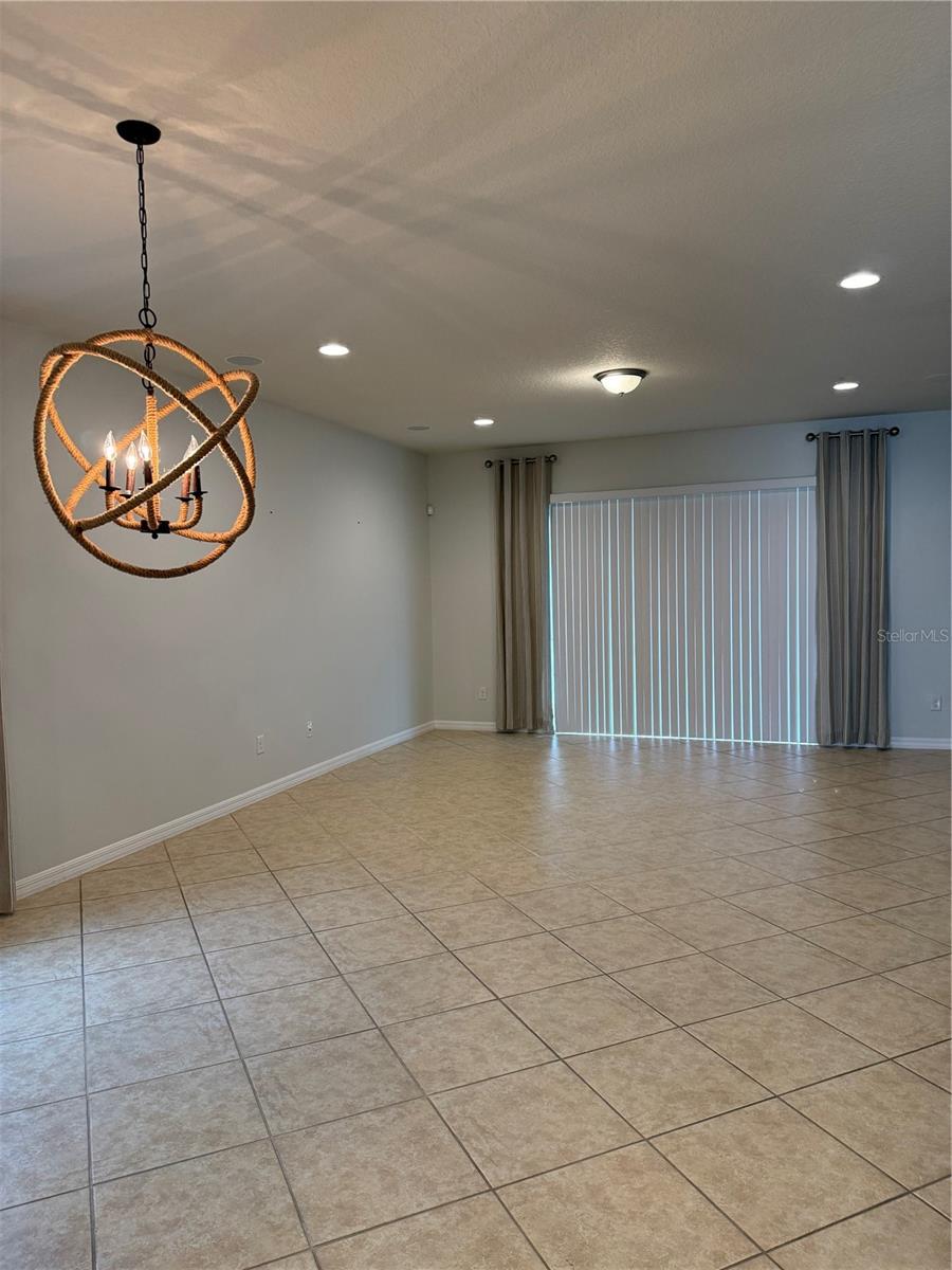 FOUNTAIN PARK PH 01 - Residential Lease