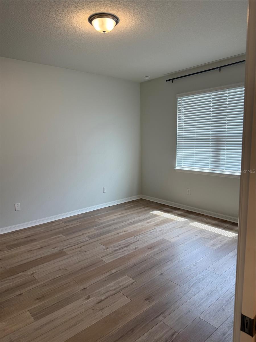 FOUNTAIN PARK PH 01 - Residential Lease