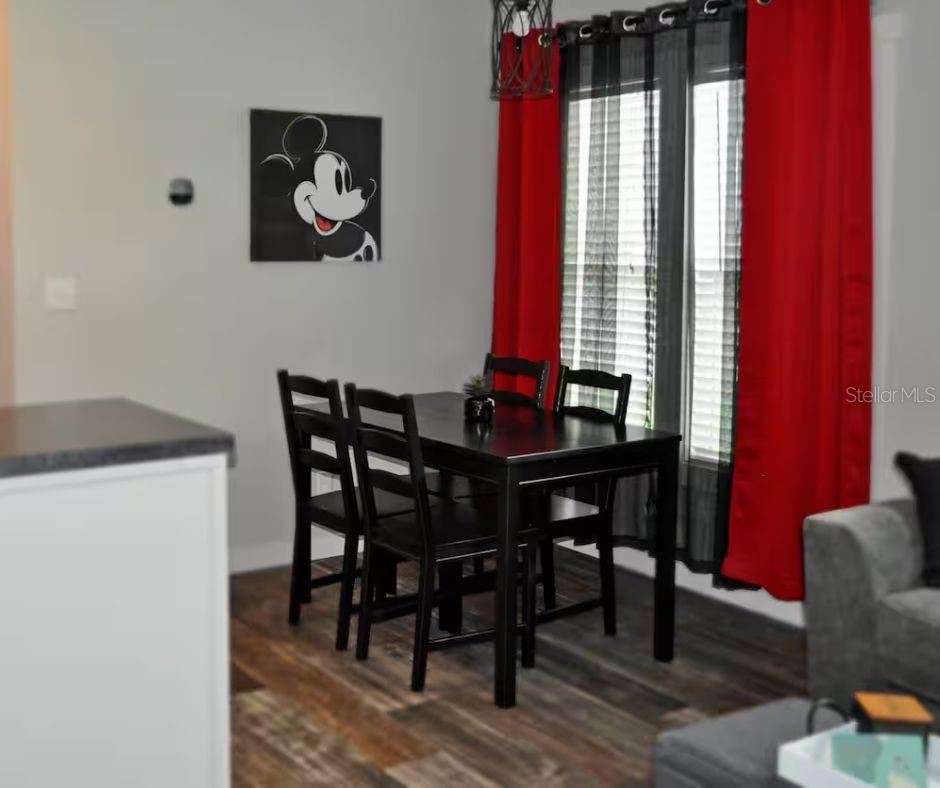 SHERWOOD FOREST - Residential Lease