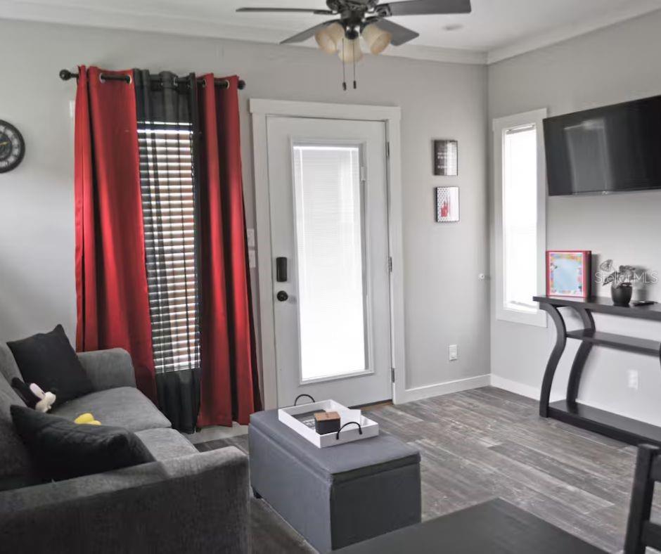 SHERWOOD FOREST - Residential Lease