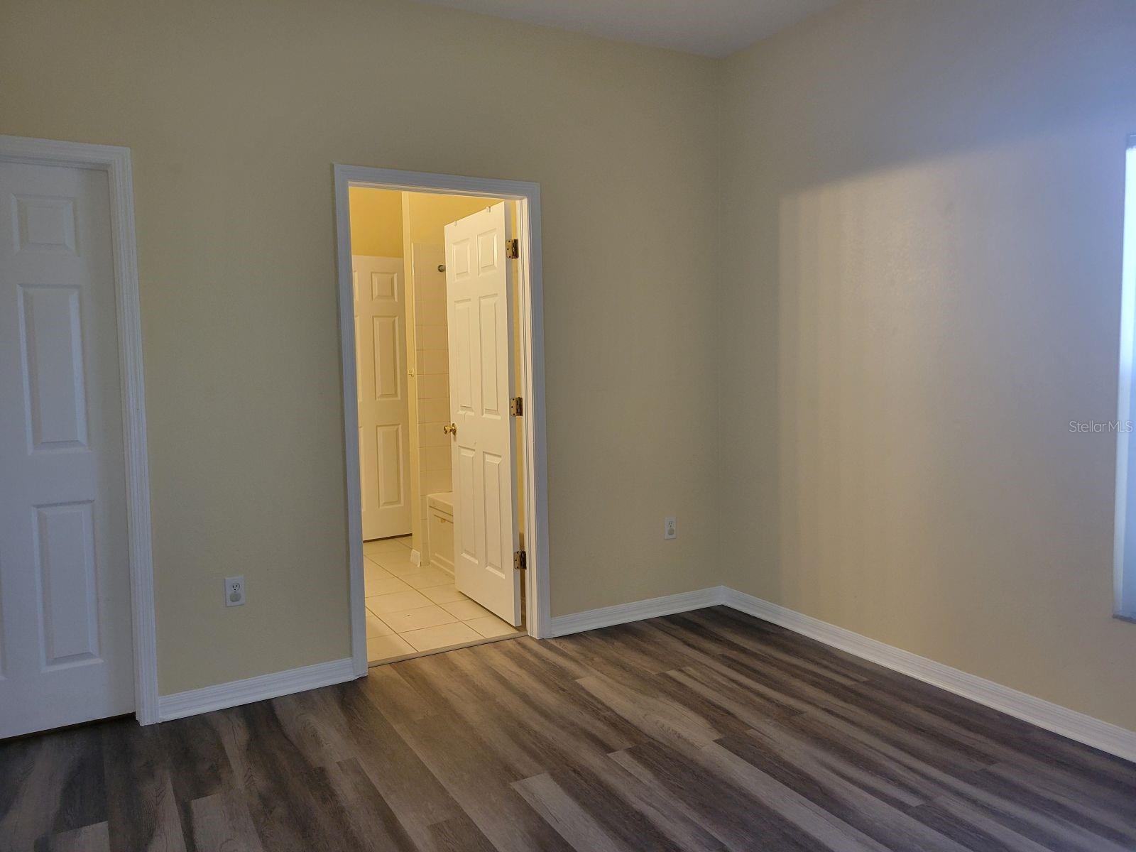 OAK PARK - Residential Lease