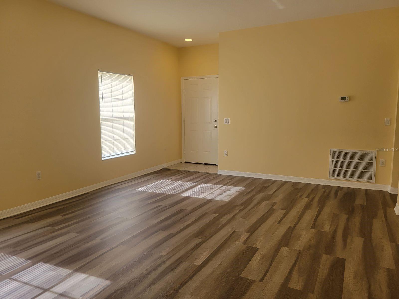 OAK PARK - Residential Lease