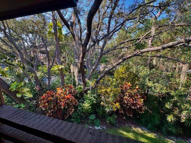 404 LENNOX ROAD W 404