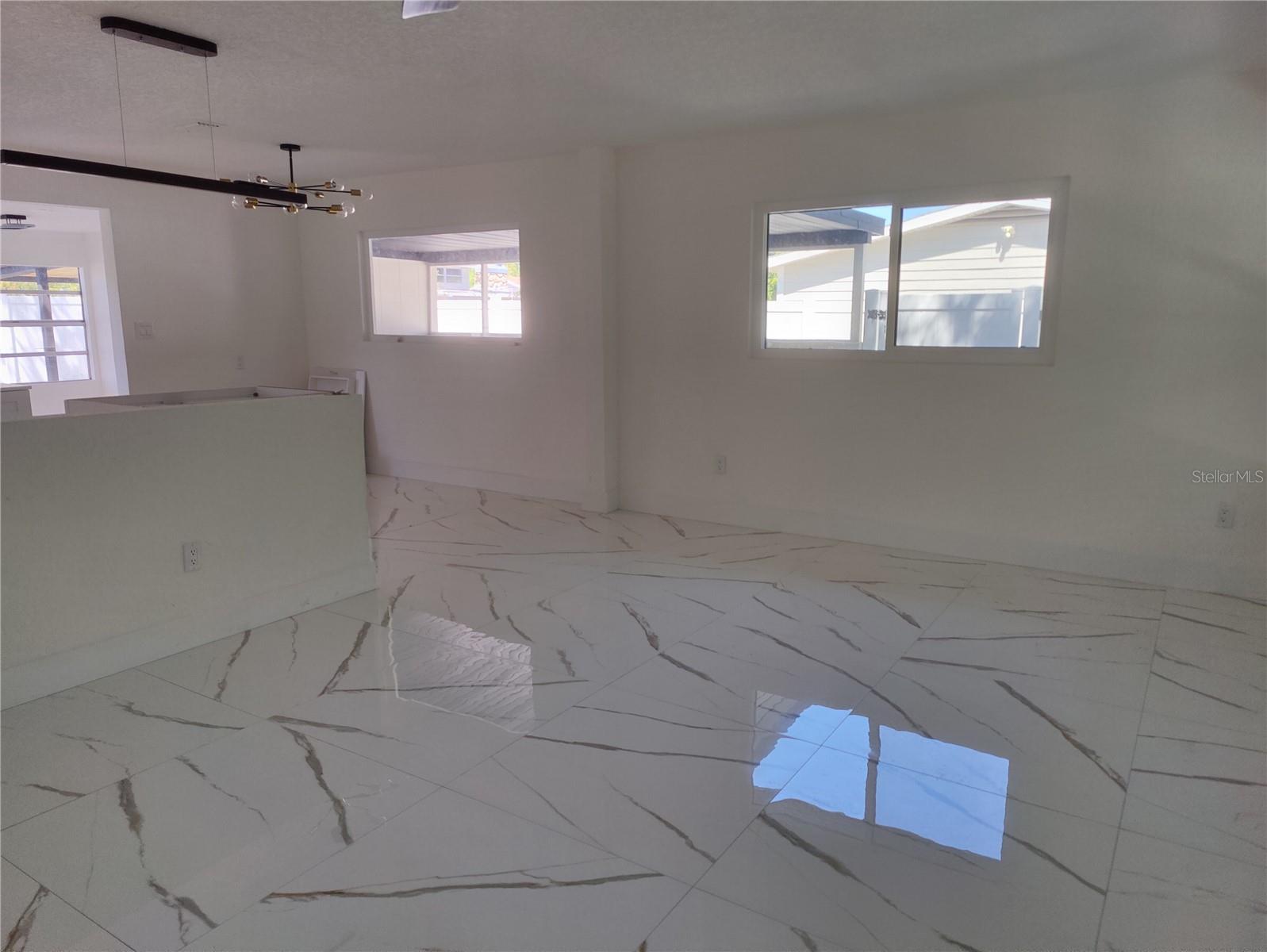 MEADOW LAWN 5TH ADD - Residential