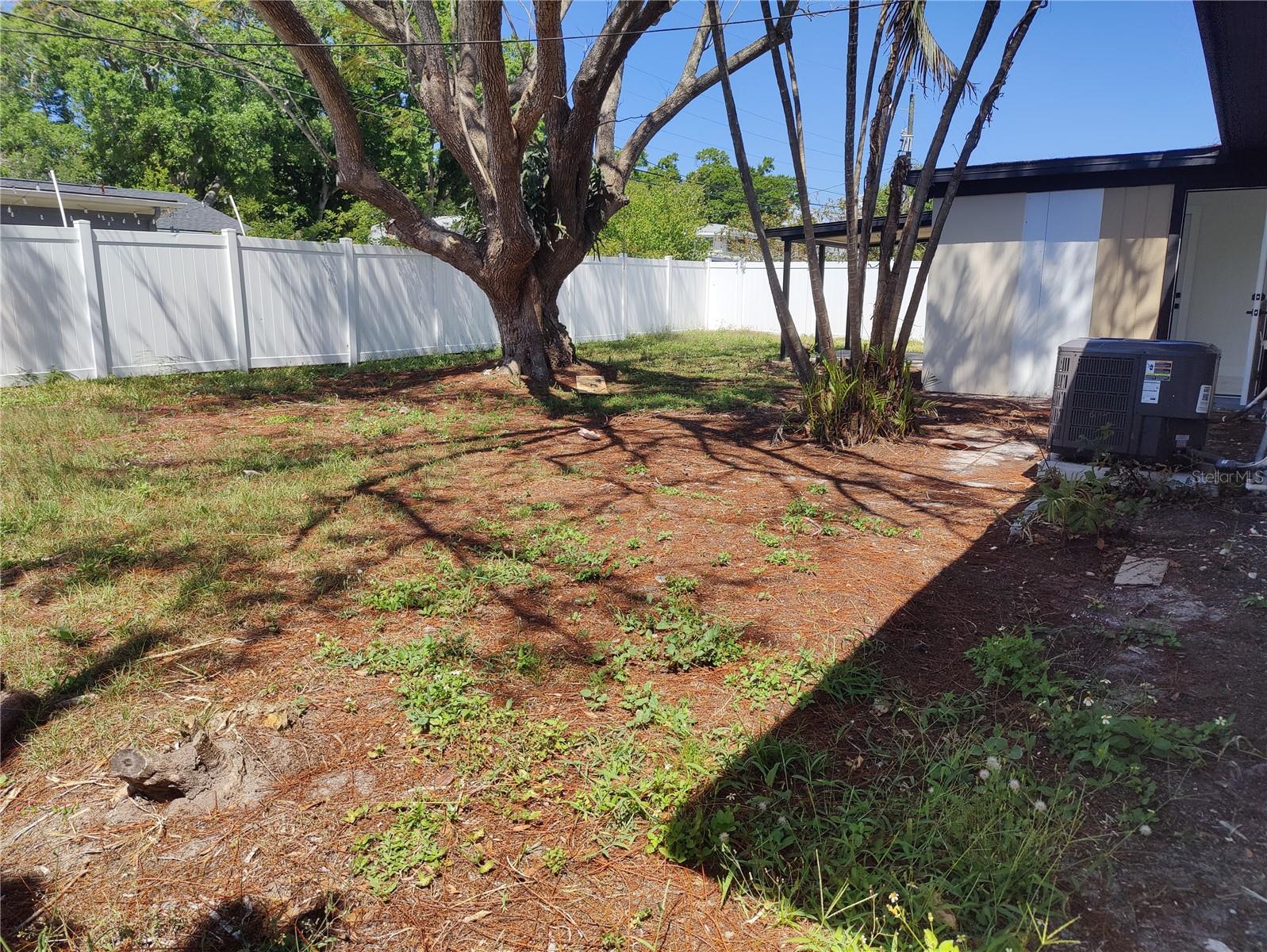 MEADOW LAWN 5TH ADD - Residential